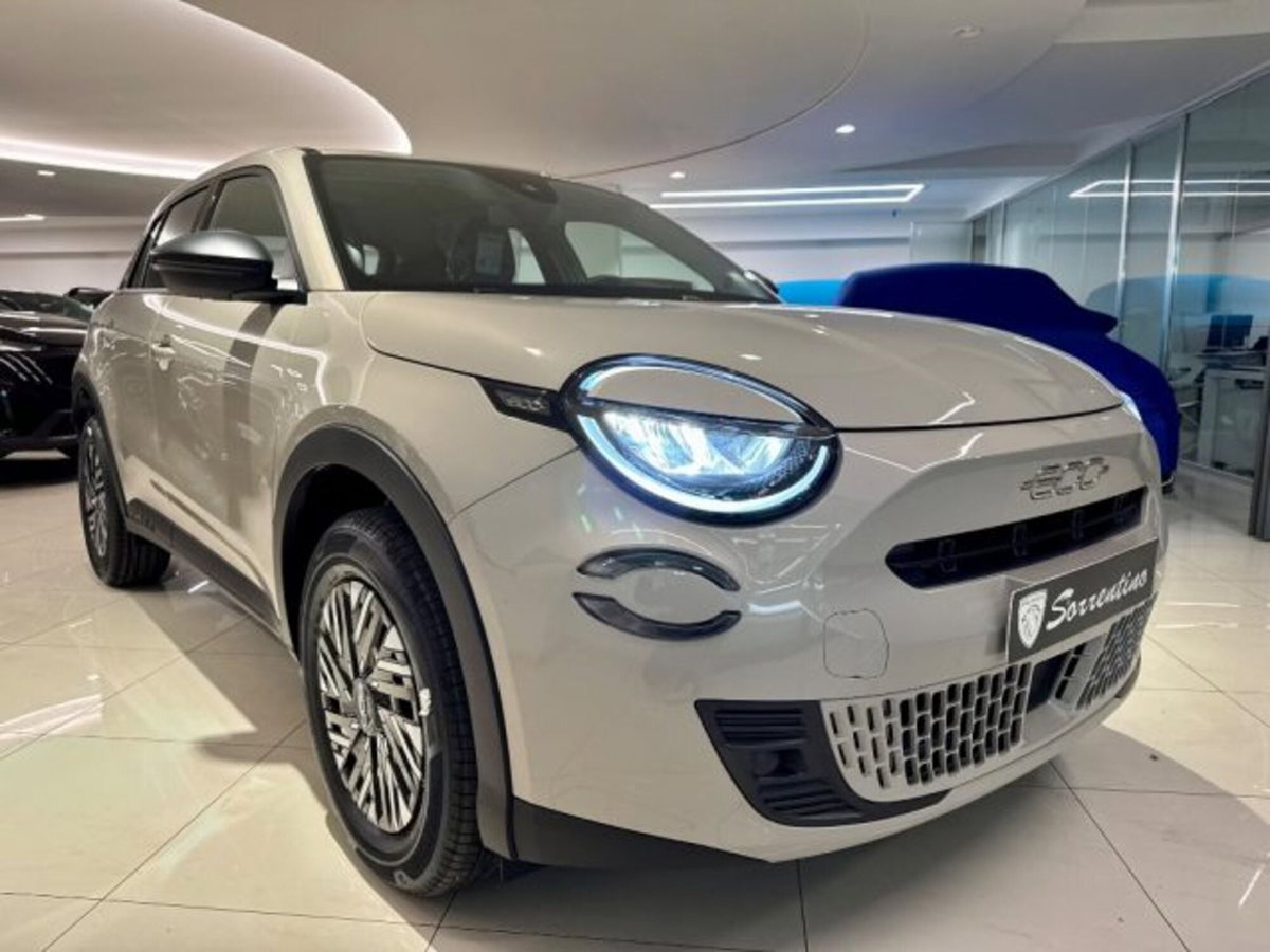 Fiat 600 1.2 hybrid 145cv auto (7)