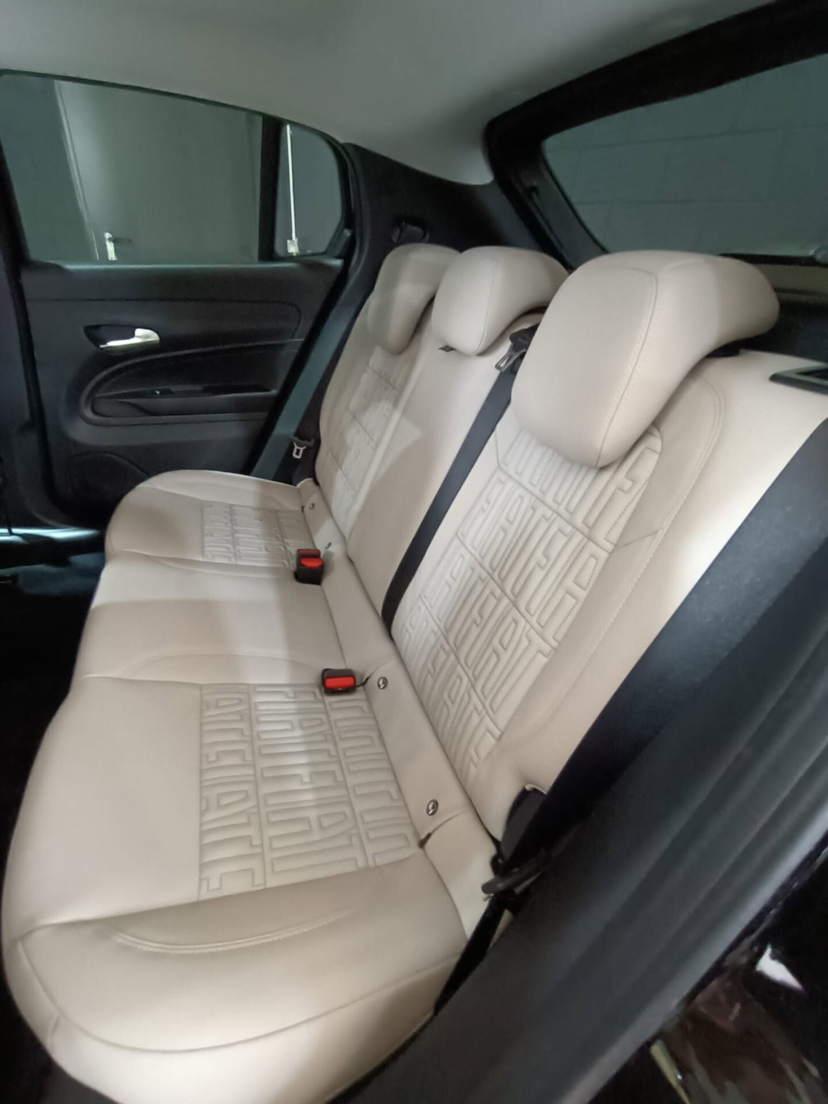 Fiat 600 1.2 hybrid La Prima 110cv auto (14)