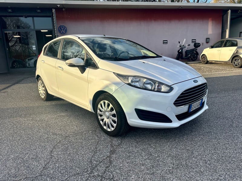 Ford Fiesta 1.2 60CV 5 porte Titanium