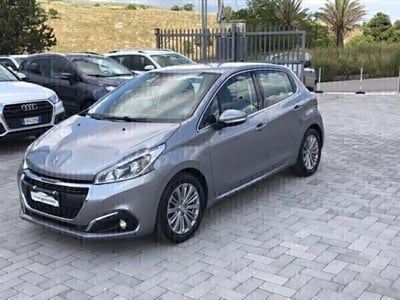 Peugeot 208 100 5 porte Allure  usata