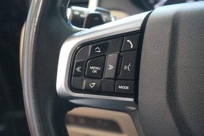 Land Rover Discovery Sport 2.0 TD4 180 CV HSE Luxury (13)