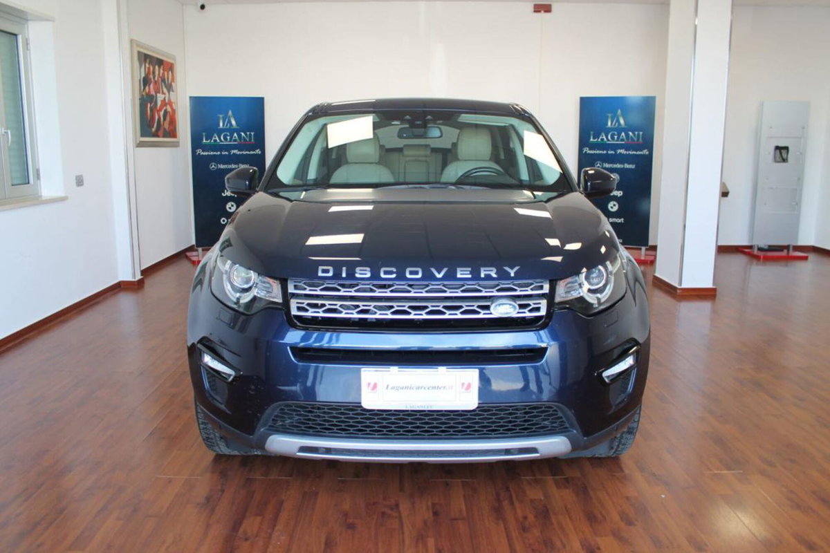 Land Rover Discovery Sport 2.0 TD4 180 CV HSE Luxury (2)