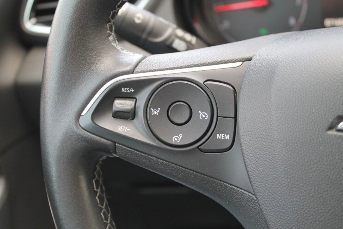 Opel Grandland X 1.5 diesel Ecotec Start&Stop Innovation (12)