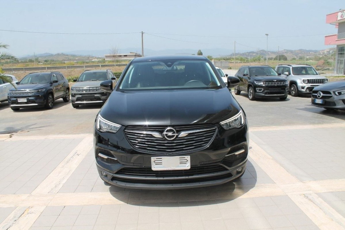 Opel Grandland X 1.5 diesel Ecotec Start&Stop Innovation (2)