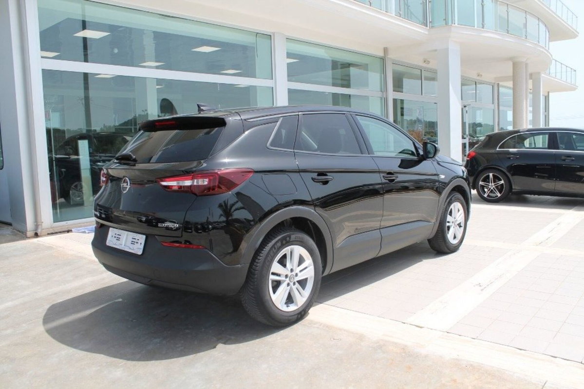 Opel Grandland X 1.5 diesel Ecotec Start&Stop Innovation (4)
