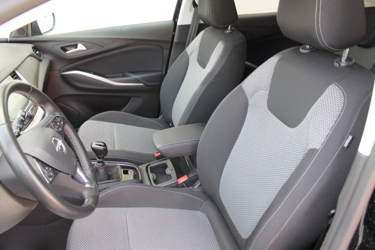Opel Grandland X 1.5 diesel Ecotec Start&Stop Innovation (8)