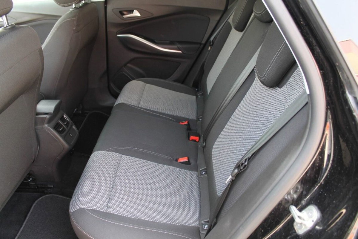 Opel Grandland X 1.5 diesel Ecotec Start&Stop Innovation (9)
