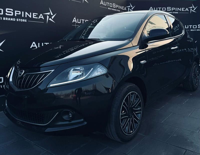 Lancia Ypsilon 1.0 FireFly 5 porte S&S Hybrid Gold Plus