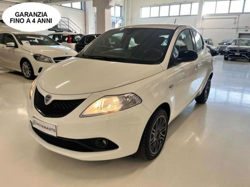 Lancia Ypsilon 1.0 FireFly 5 porte S&S Hybrid Gold Plus
