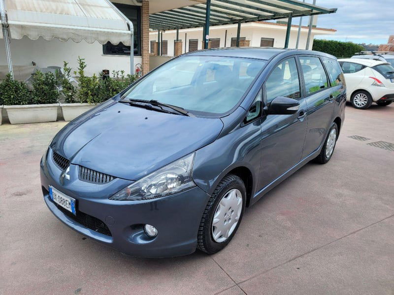 Mitsubishi Grandis DI-D 7 posti Intense