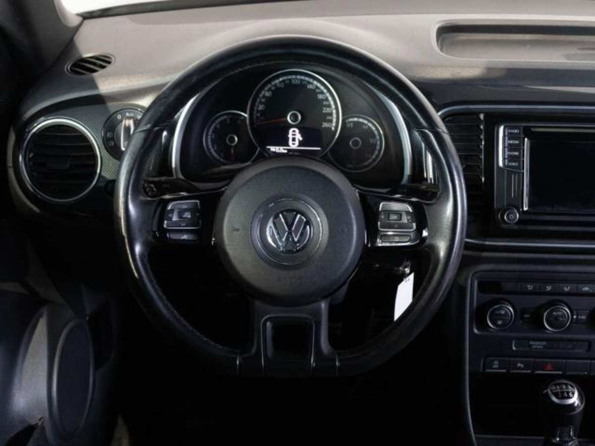 Volkswagen Maggiolino Cabrio 2.0 TDI Sport BlueMotion Technology (3)