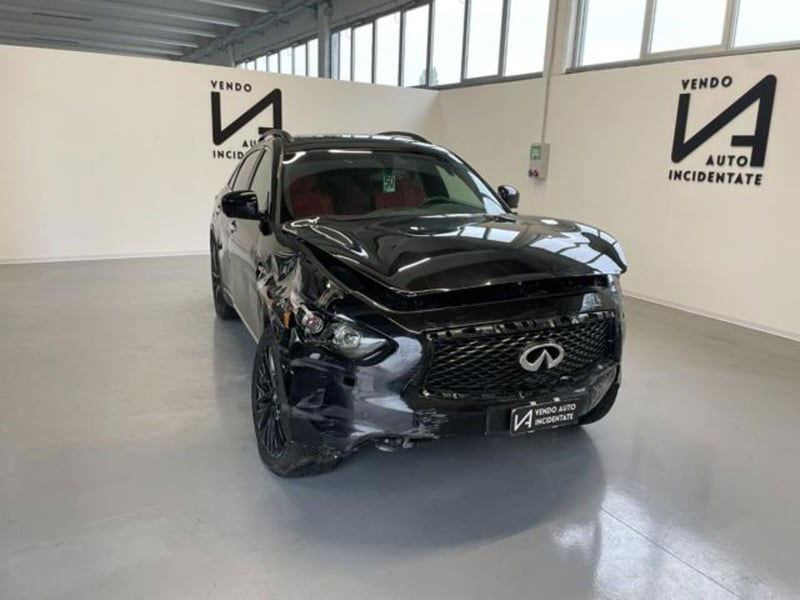 Infiniti QX70 3.7 V6 AT S Premium