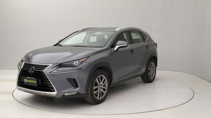 Lexus UX 300h 2.0 Luxury 4wd cvt