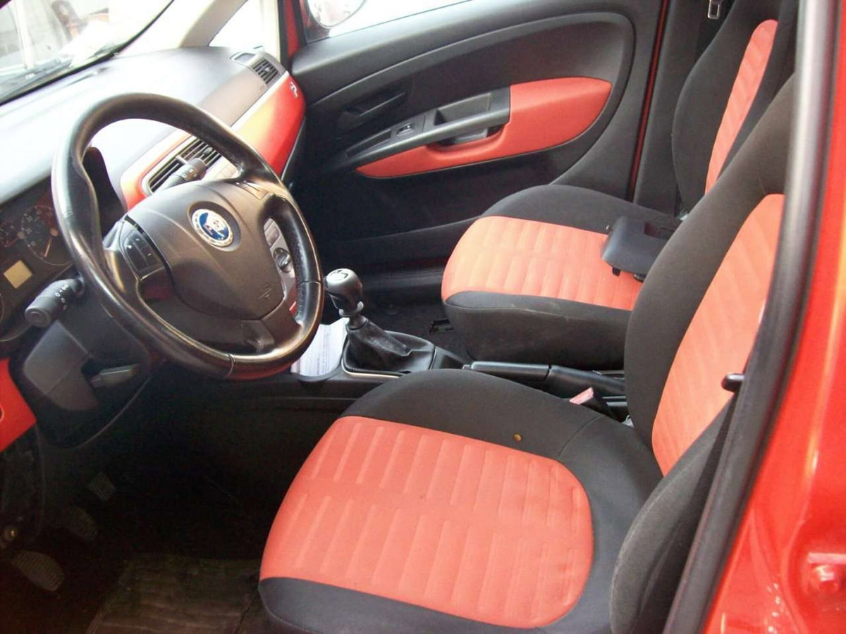 Fiat Grande Punto 1.4 5 porte Dynamic (11)