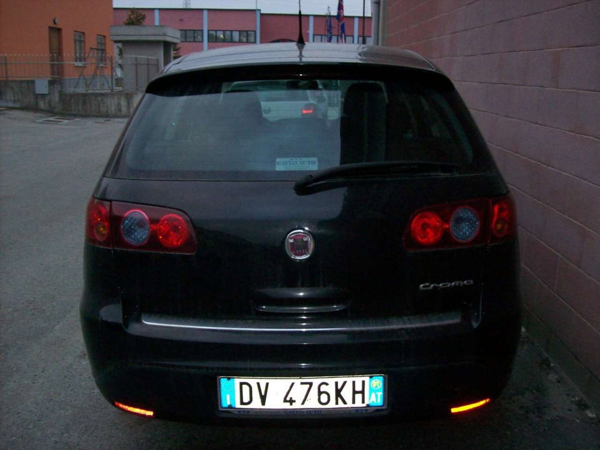 Fiat Croma 1.9 Multijet 16V Emotion (10)