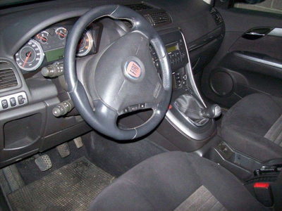 Fiat Croma 1.9 Multijet 16V Emotion (7)