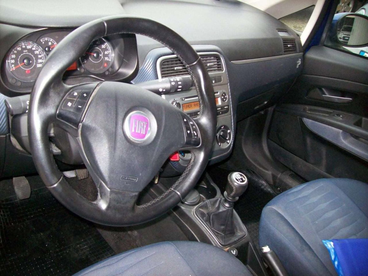Fiat Grande Punto 1.4 5 porte Dynamic Natural Power (13)