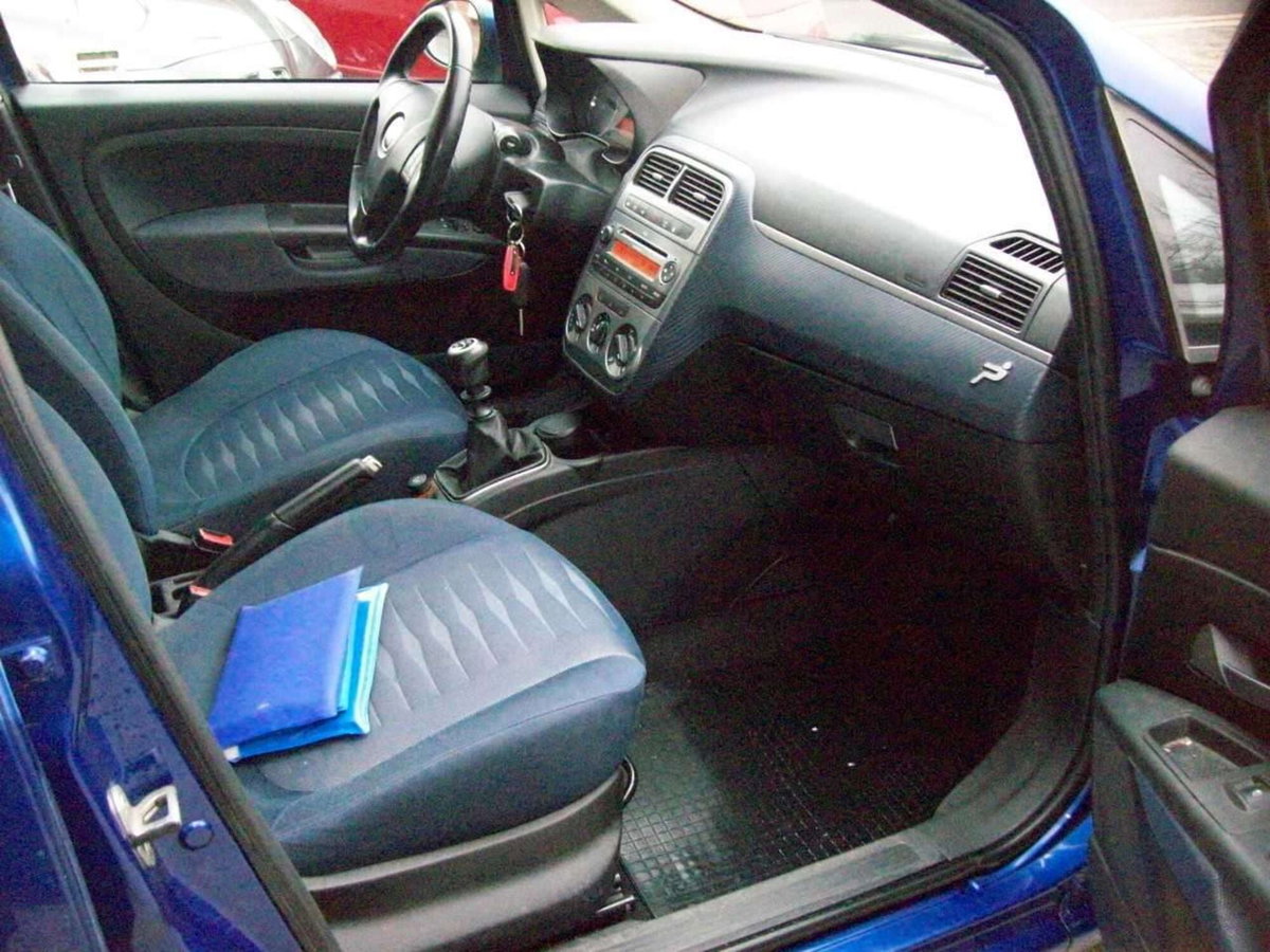 Fiat Grande Punto 1.4 5 porte Dynamic Natural Power (4)