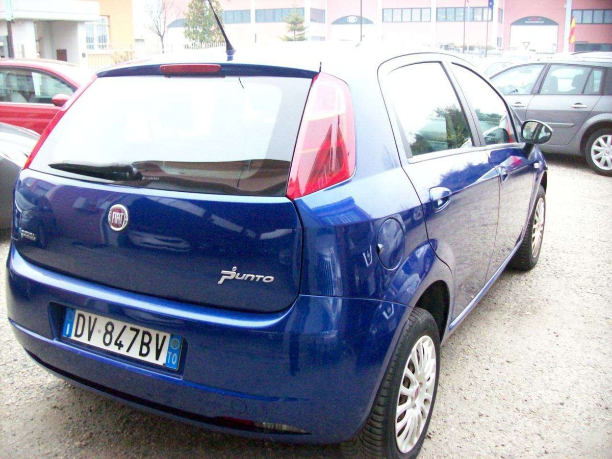 Fiat Grande Punto 1.4 5 porte Dynamic Natural Power (6)