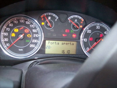 Fiat Croma 1.9 Multijet 16V Emotion (6)