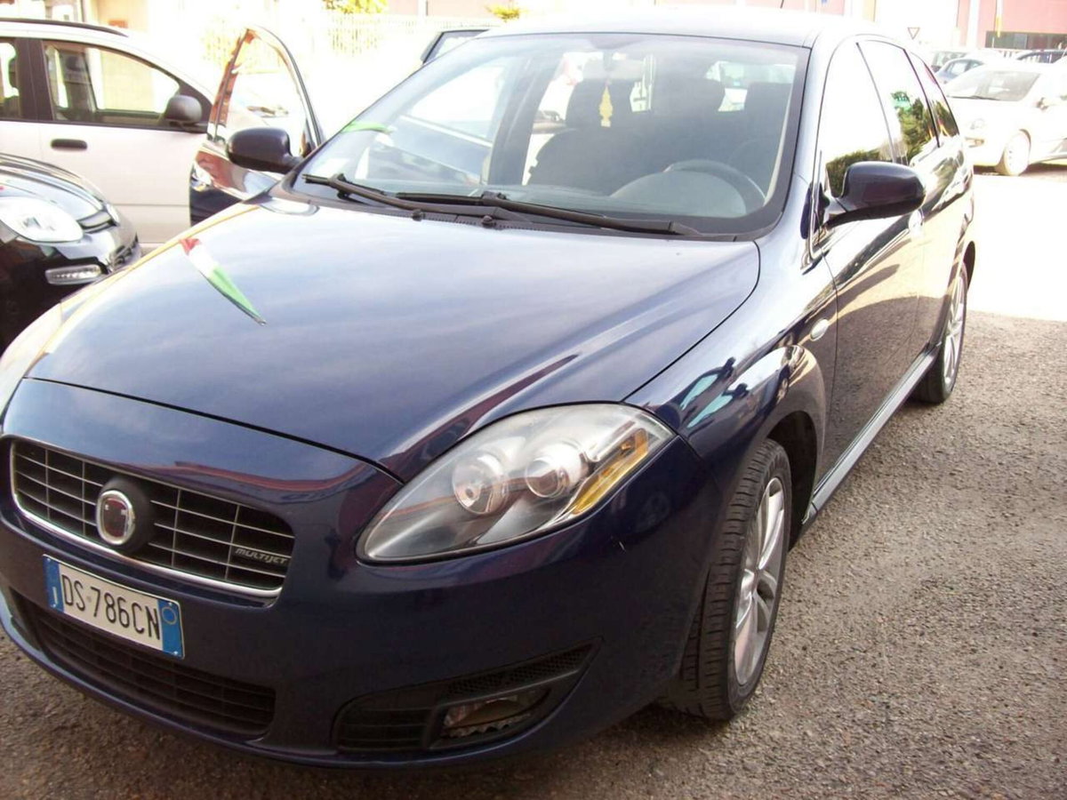Fiat Croma 1.9 Multijet 16V Emotion (8)