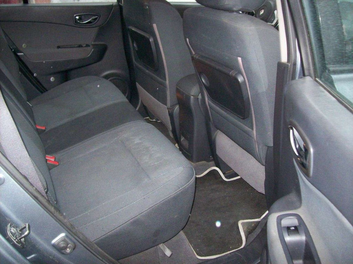 Renault Koleos 2.0 dCi 150CV 4X4 Dynamique (11)