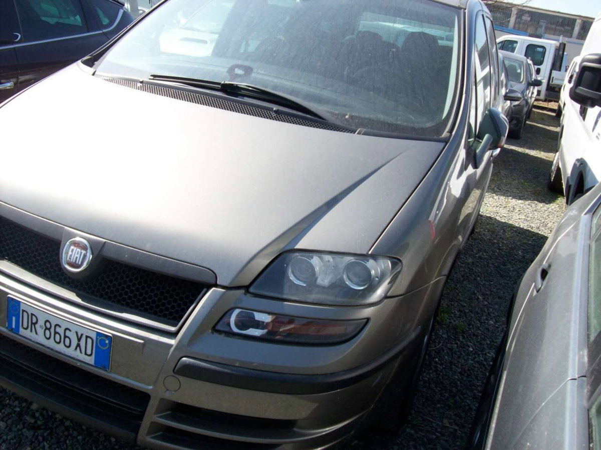 Fiat Ulysse 2.2 MJT Emotion (3)