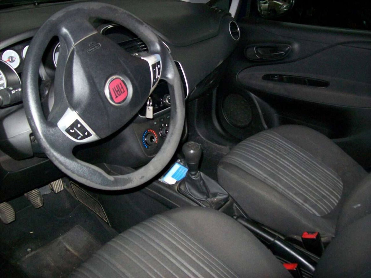 Fiat Punto Evo 1.3 Mjt 75 CV 5 porte Active (13)
