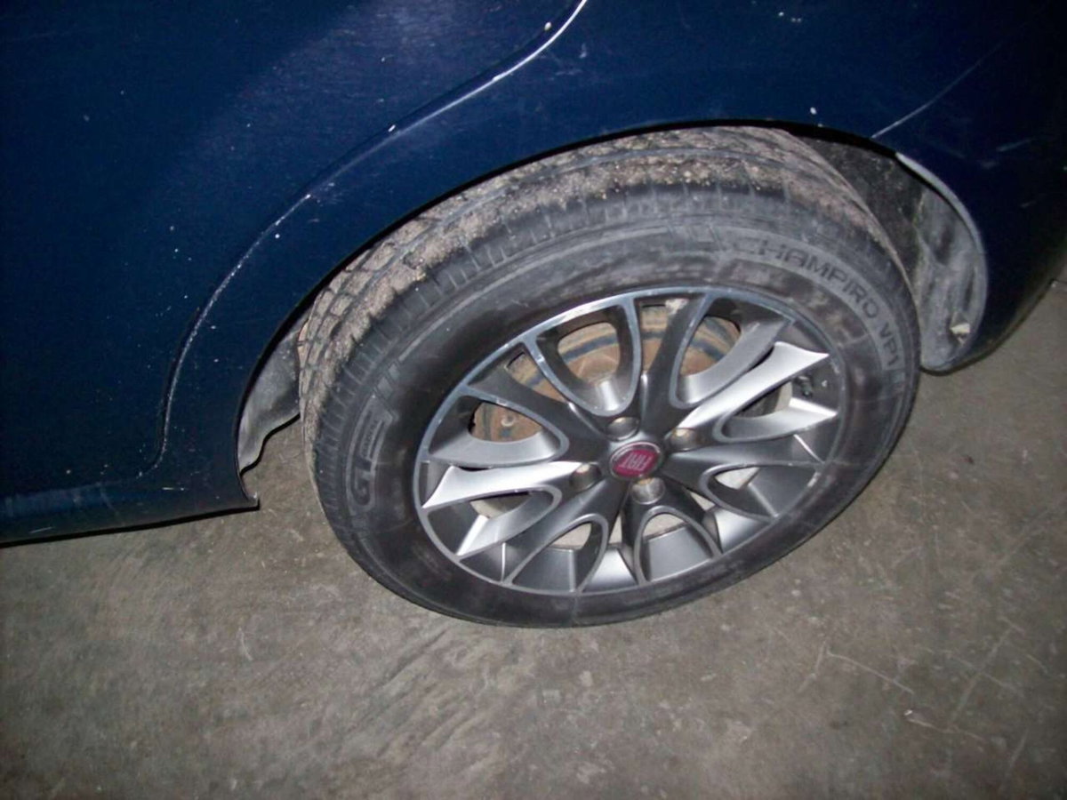 Fiat Punto Evo 1.3 Mjt 75 CV 5 porte Active (8)