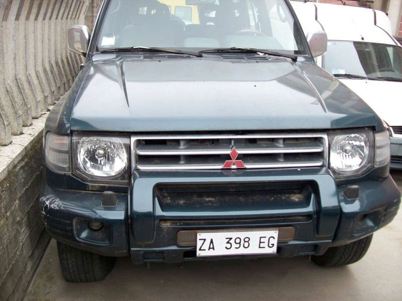 Mitsubishi Pajero 2.5 TDI Wagon S.S. GLX Air