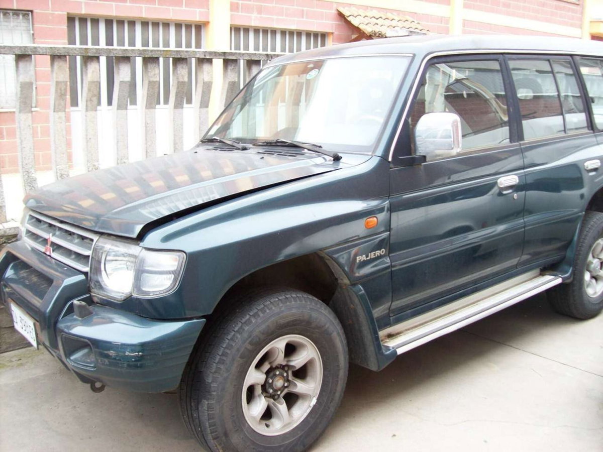 Mitsubishi Pajero 2.5 TDI Wagon S.S. GLX Air (3)