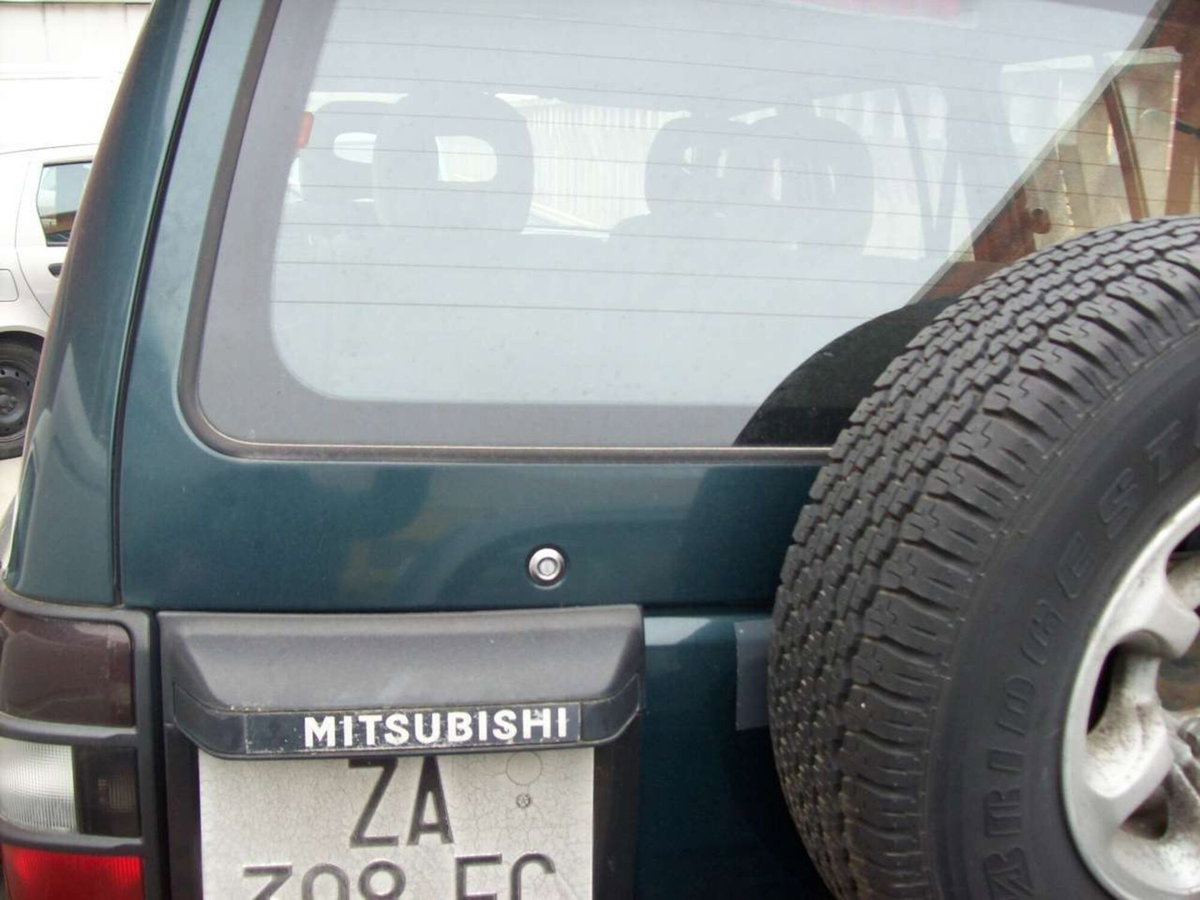 Mitsubishi Pajero 2.5 TDI Wagon S.S. GLX Air (4)