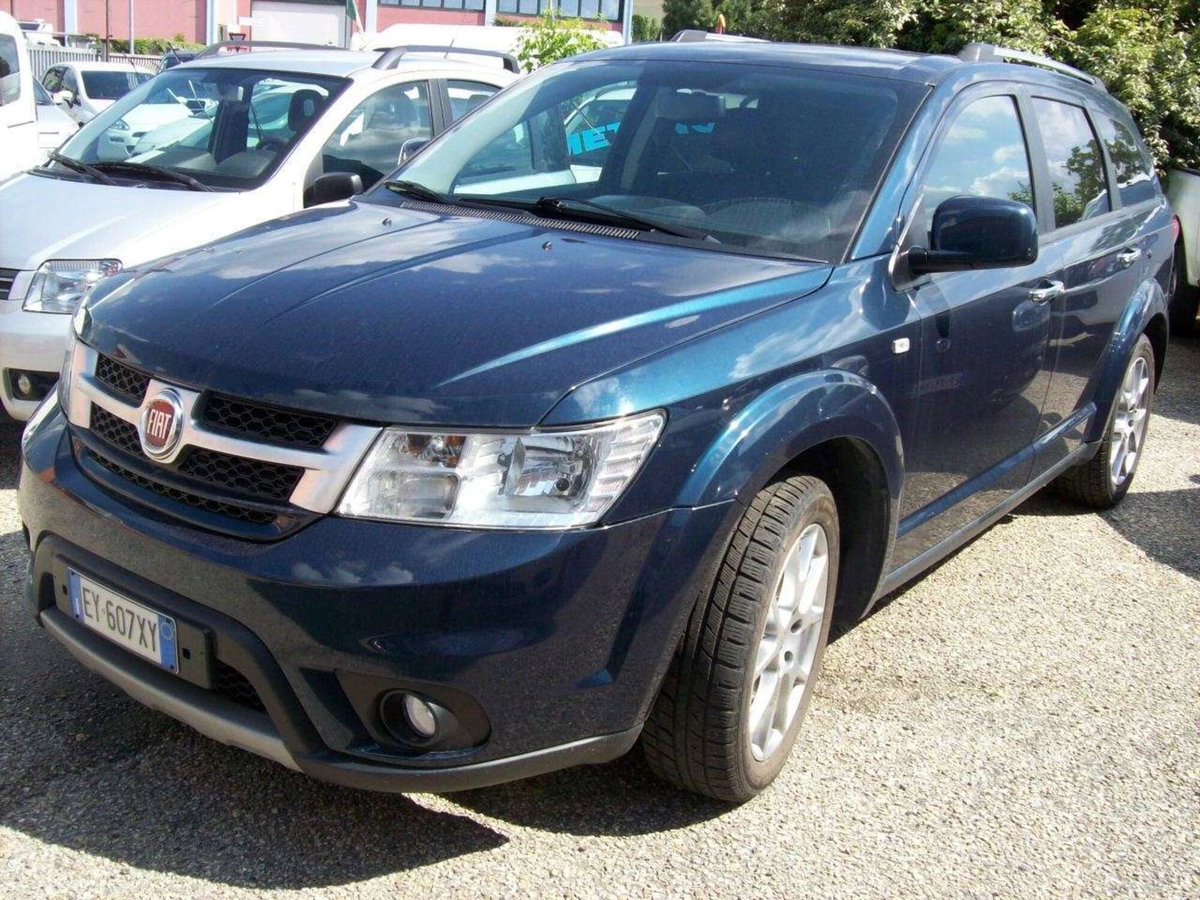 Fiat Freemont 2.0 Mjt 170 CV 4x4 Automatica Lounge (2)