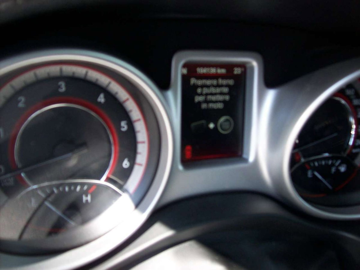 Fiat Freemont 2.0 Mjt 170 CV 4x4 Automatica Lounge (6)