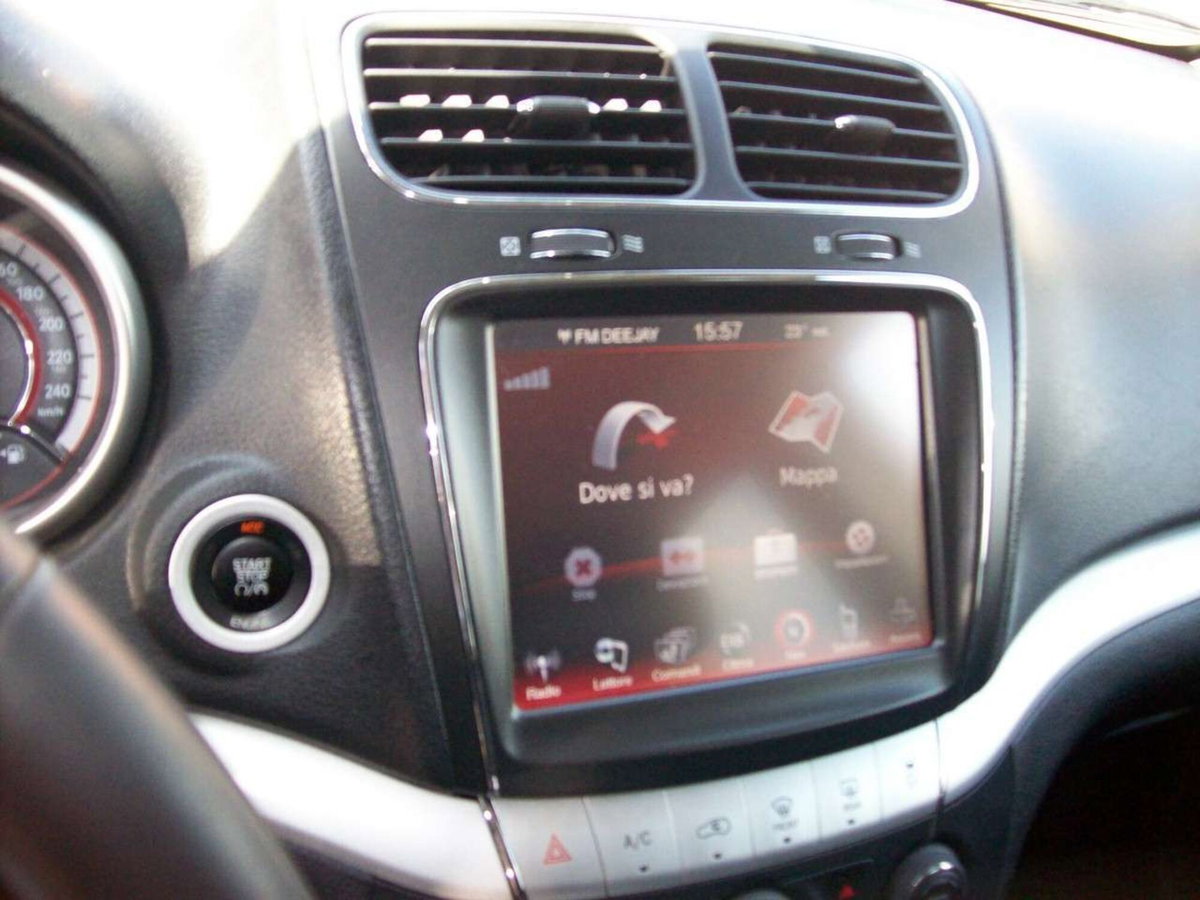 Fiat Freemont 2.0 Mjt 170 CV 4x4 Automatica Lounge (8)