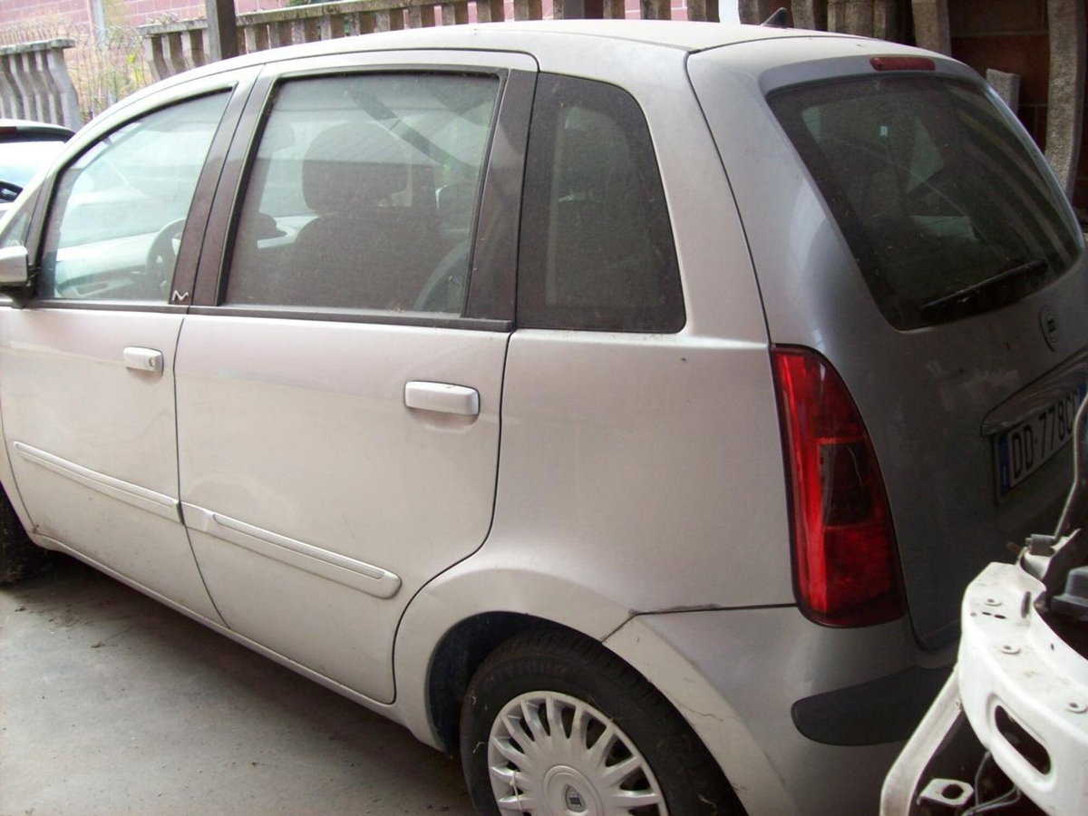 Lancia Musa 1.3 Multijet 16V 90 CV Oro (3)