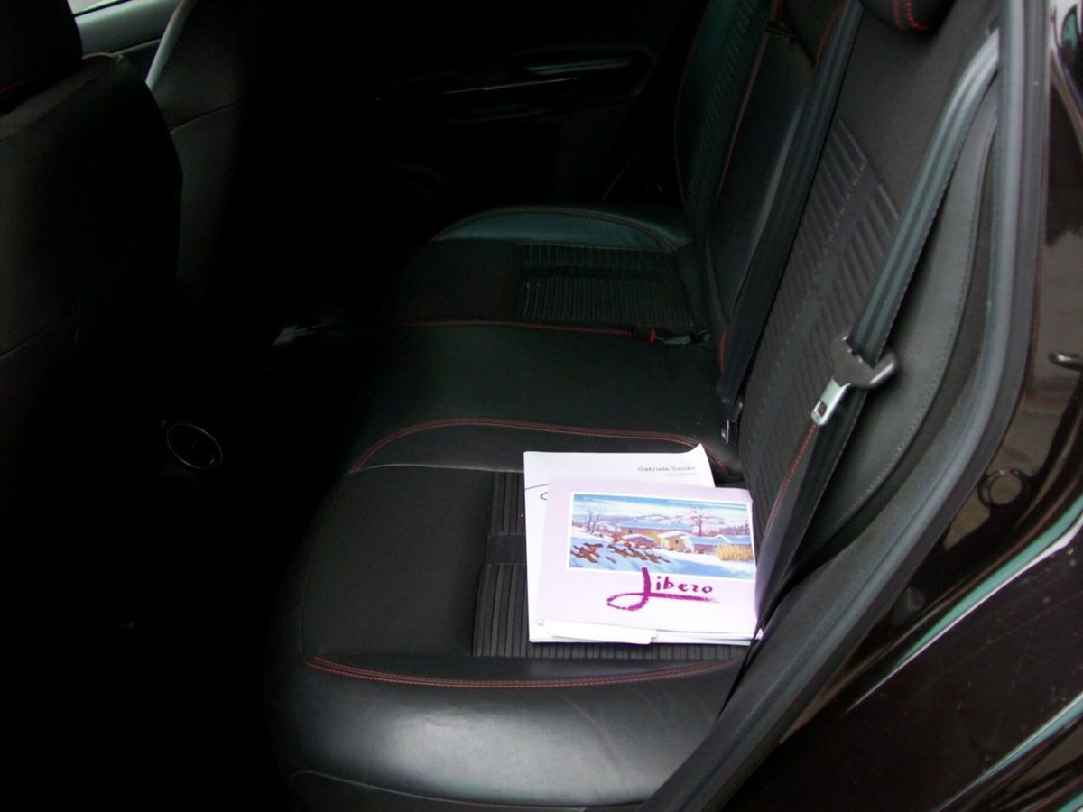 Alfa Romeo Giulietta 2.0 JTDm-2 Exclusive 170cv (10)