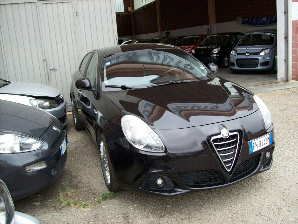 Alfa Romeo Giulietta 2.0 JTDm-2 Exclusive 170cv (2)