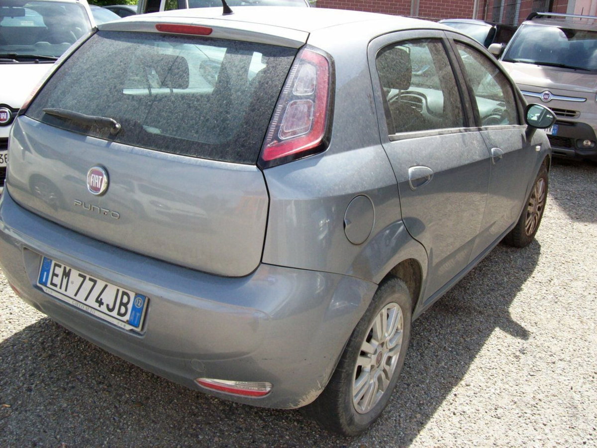 Fiat Punto Evo 1.3 Mjt 75 CV 5 porte Active (9)