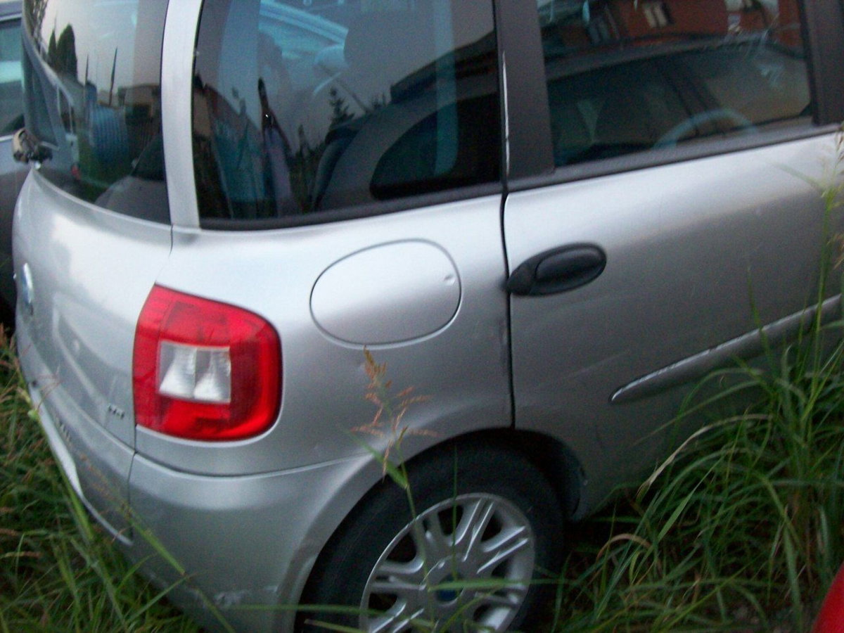 Fiat Multipla 1.9 MJT Active (11)