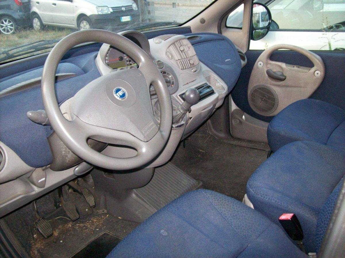 Fiat Multipla 1.9 MJT Active (5)