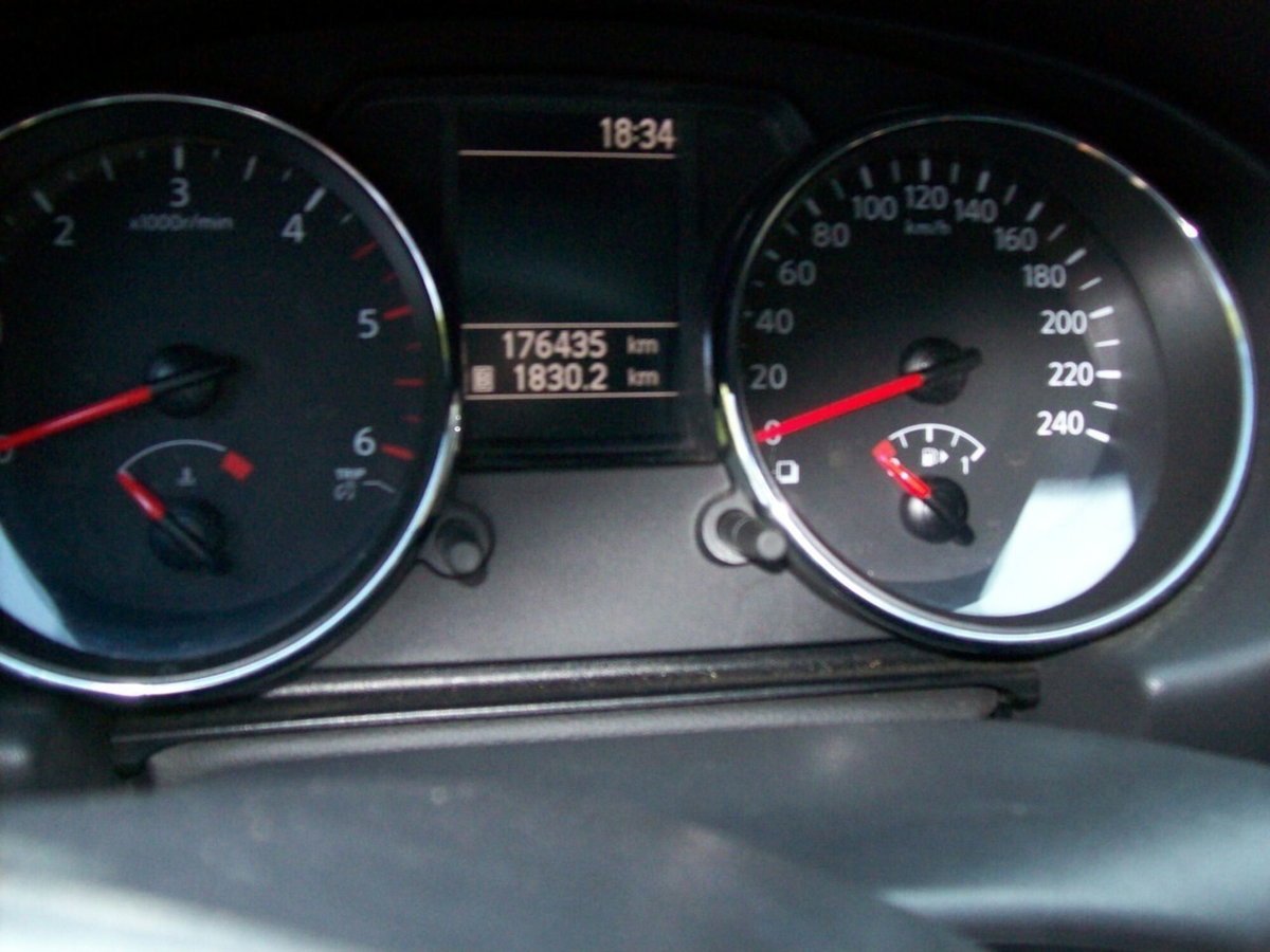 Nissan Qashqai 1.5 dCi DPF Acenta (2)