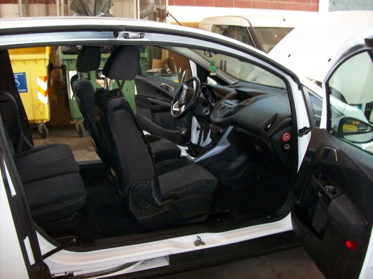 Ford B-Max B-Max 1.4 90 CV GPL Titanium (10)