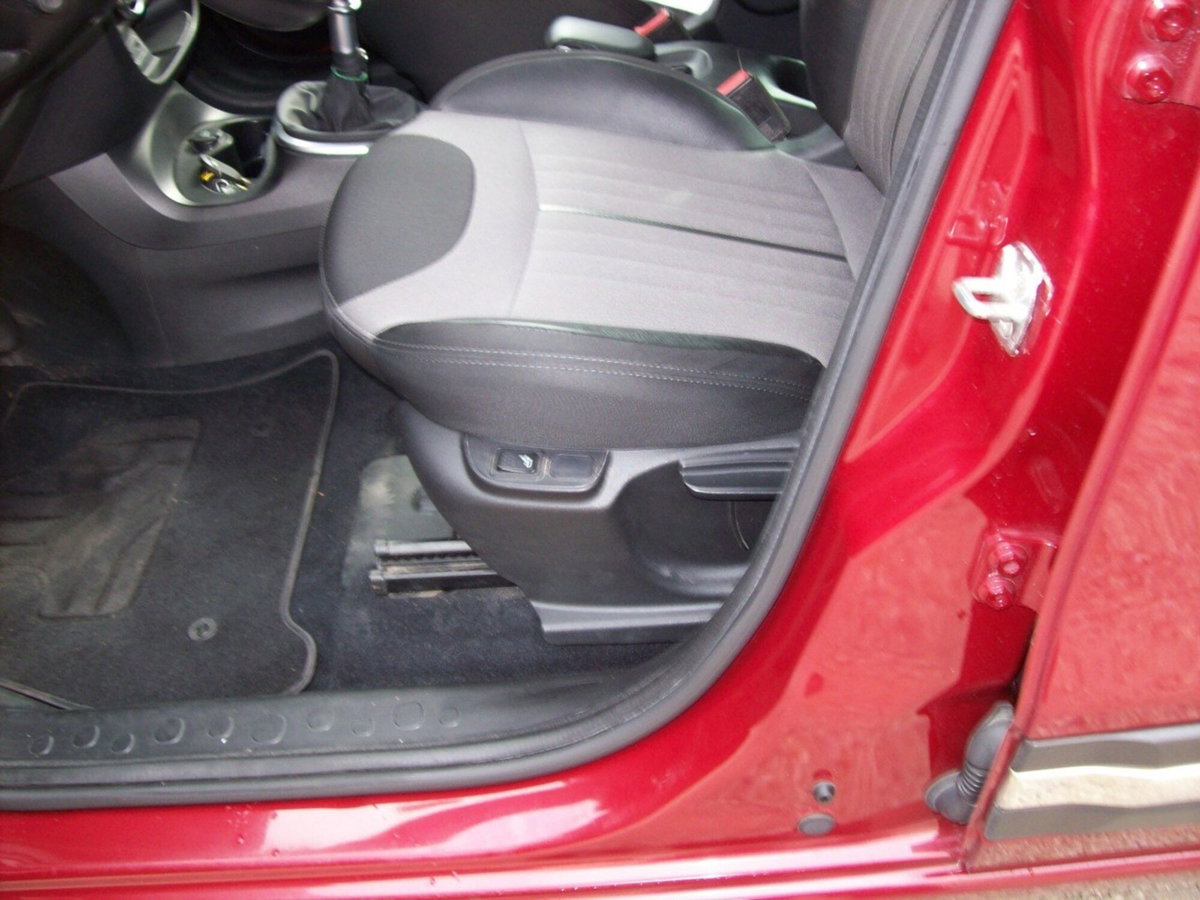 Fiat 500L Living 1.6 Multijet 120 CV Lounge (11)