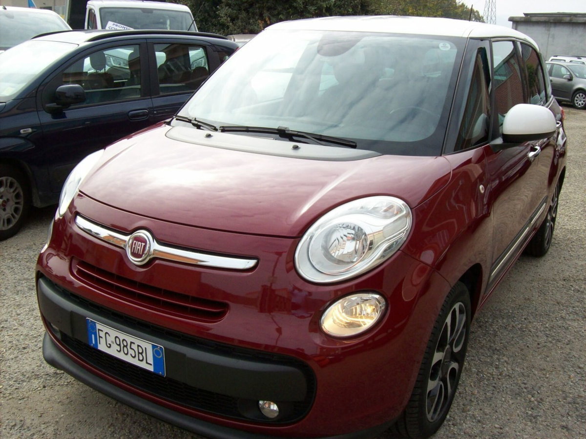 Fiat 500L Living 1.6 Multijet 120 CV Lounge (3)