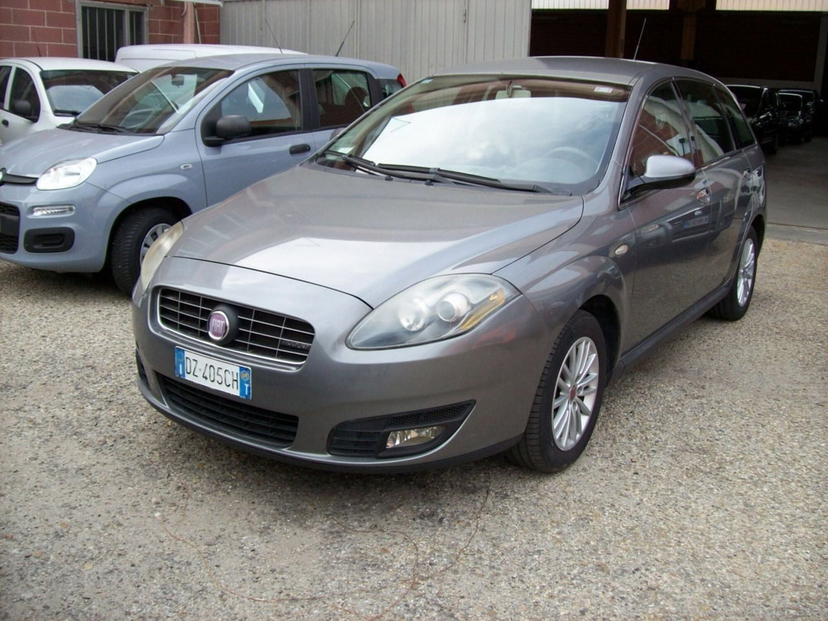 Fiat Croma 1.9 Multijet Emotion (3)