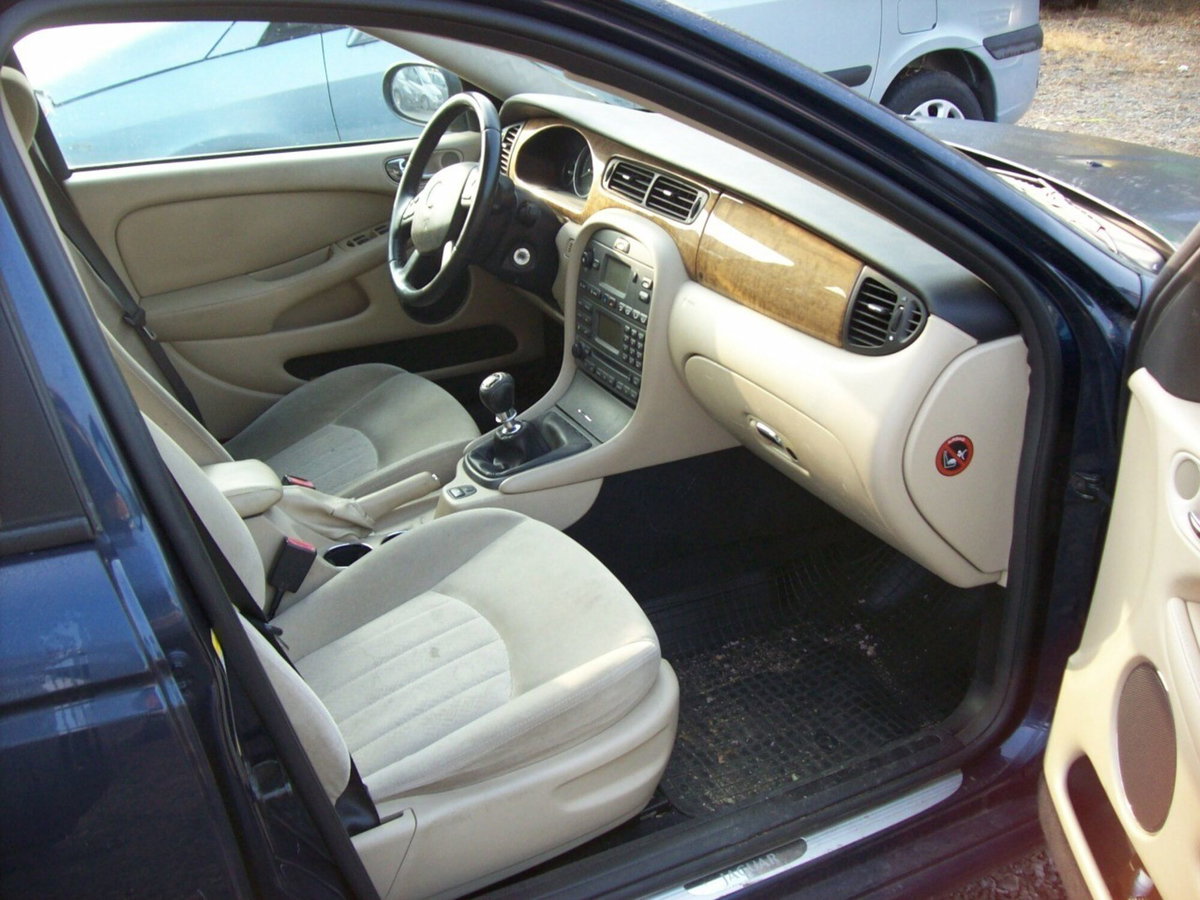 Jaguar X-Type 2.0D cat Wagon Classic (14)