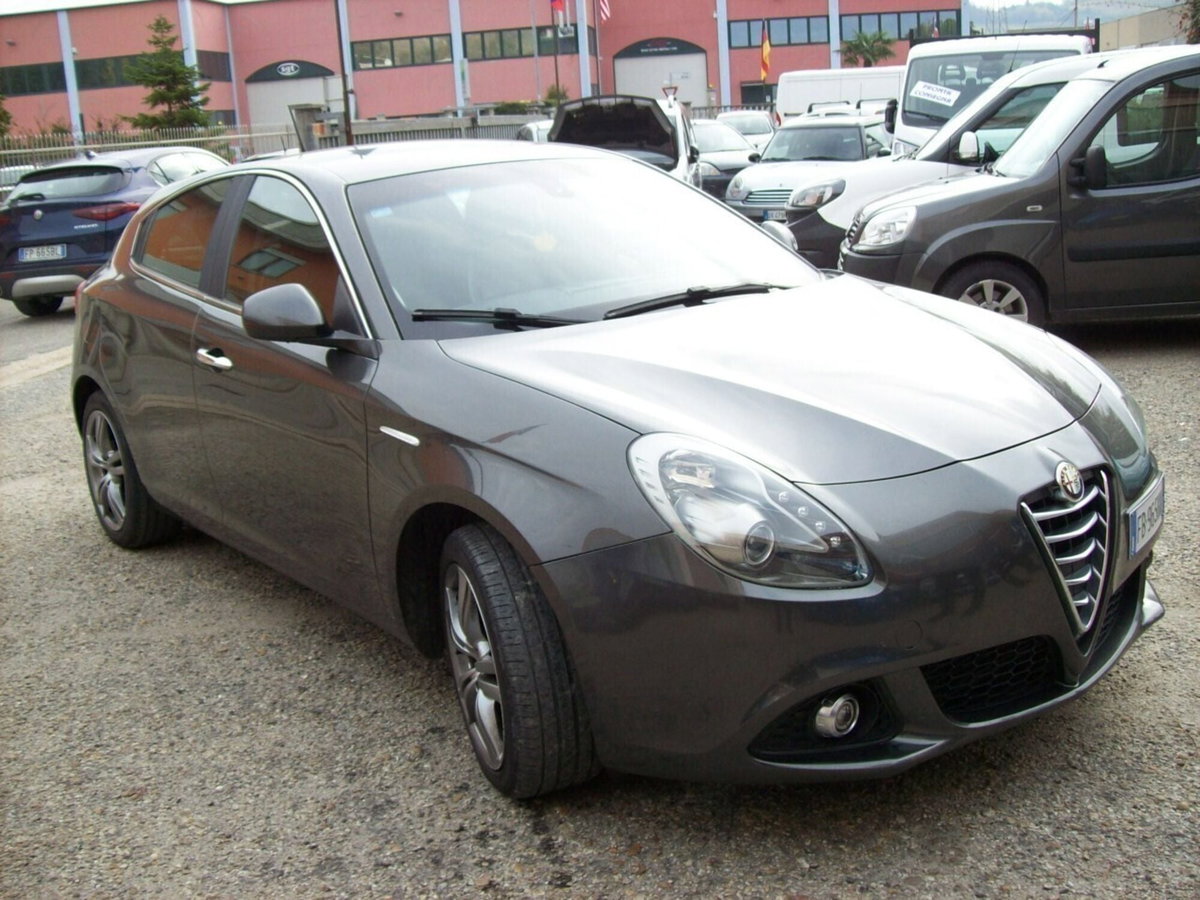 Alfa Romeo Giulietta 2.0 JTDm Sprint 150cv (3)
