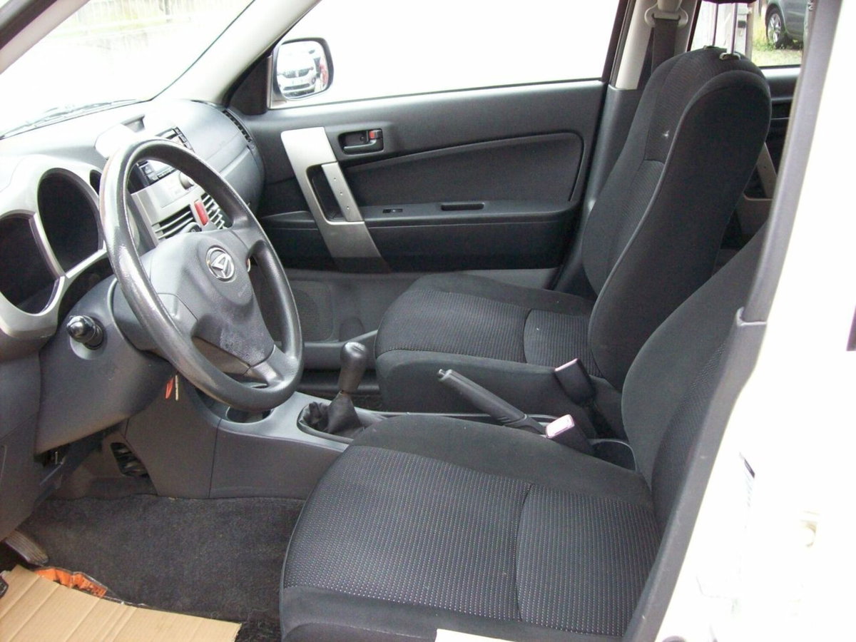 Daihatsu Terios 1.3 4WD SX (11)