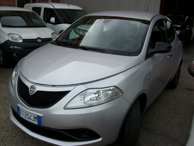 Lancia Ypsilon 1.2 69 CV 5 porte GPL Ecochic Gold (3)